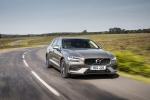 Volvo V60 D4 Momemtum 2018 года (UK)